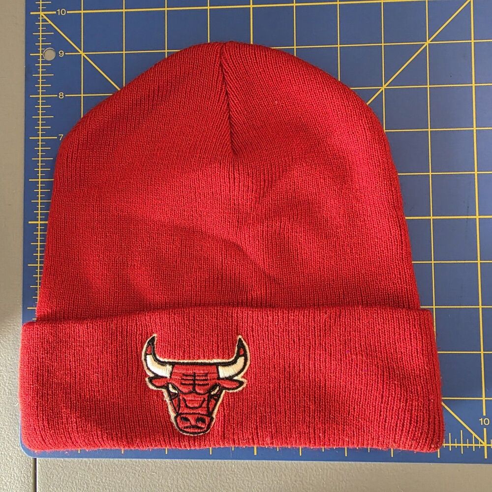 Chicago Bulls Cuffed Winter Knit Beanie Hat